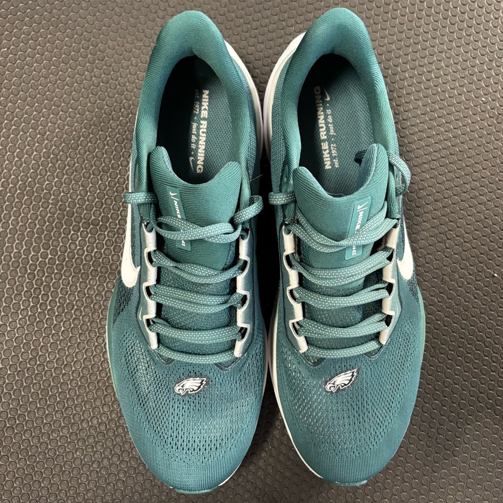 Nike Green Philadelphia Eagles Mesh Sneakers with White Swoosh - Picture 5 of 9